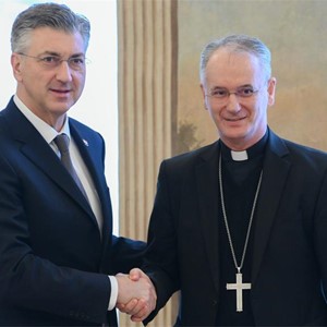 Održan redoviti polugodišnji sastanak Vlade i HBK-a